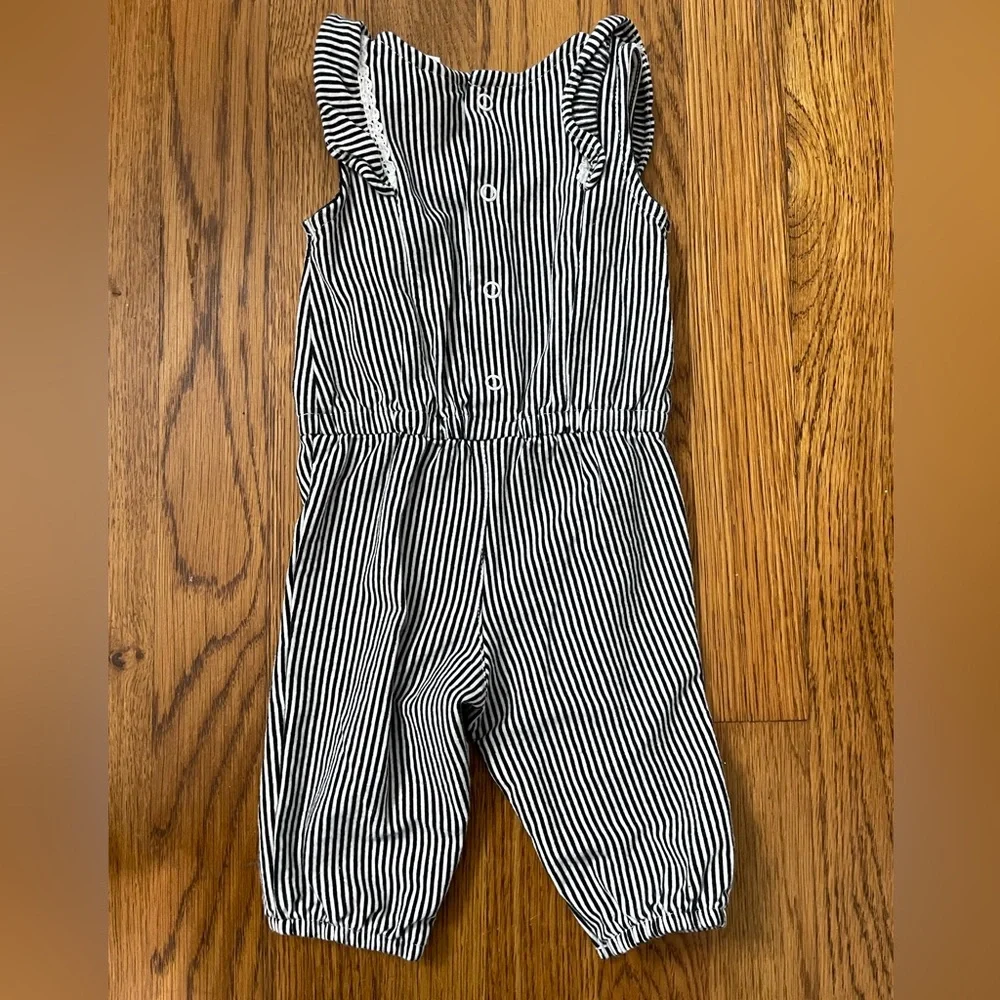Baby‎ girl, black and white striped romper (3months)